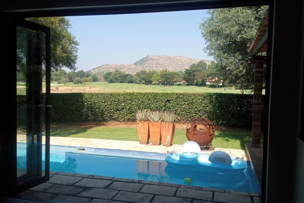 Pecanwood Estate Luxury Villa 5 Bedrooms With Pool Hartbeespoort Exteriér fotografie